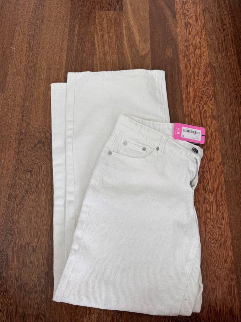 Edikted White Low Rise Women’s Jeans